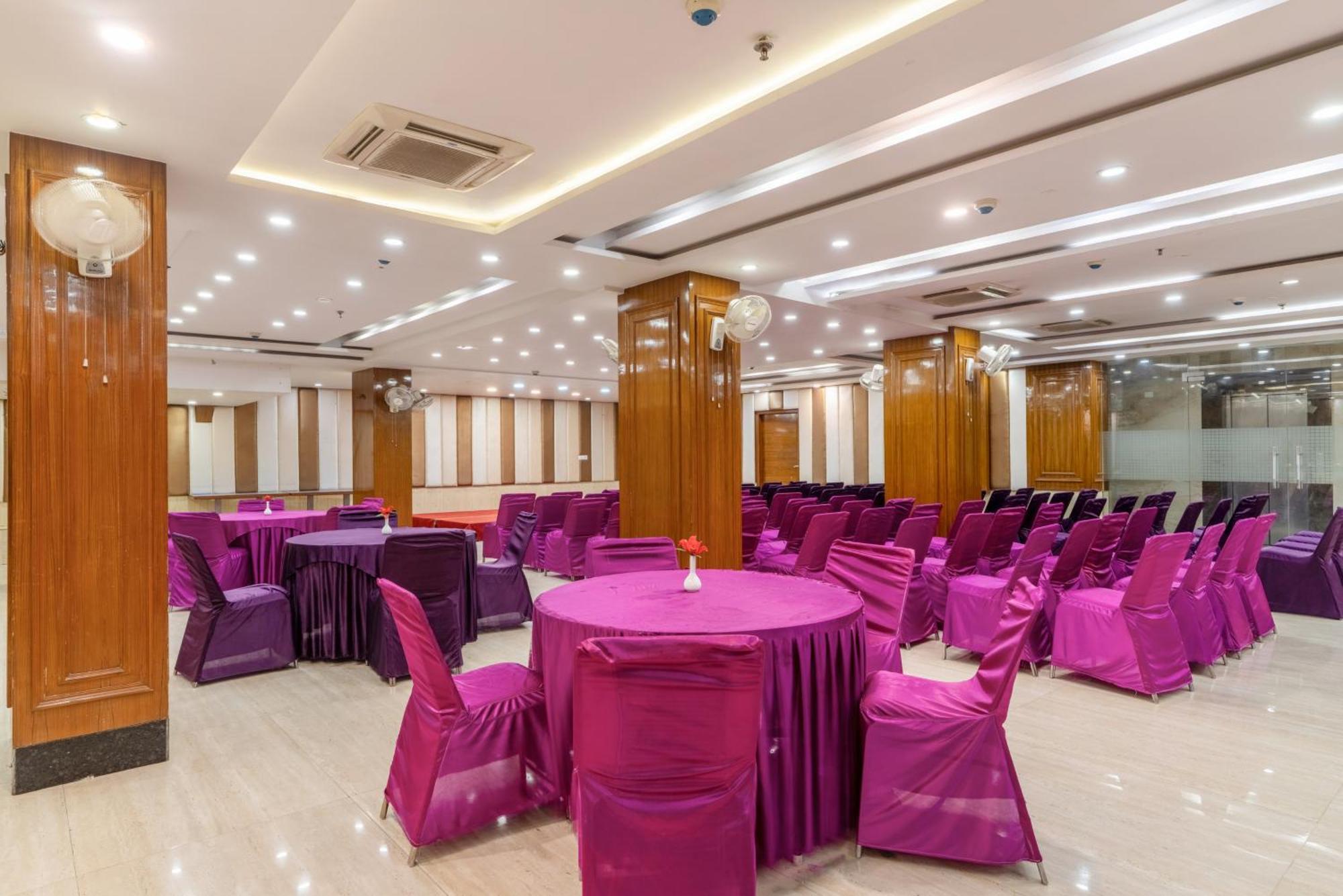 Treebo Premium Vinnie Hotel 4*