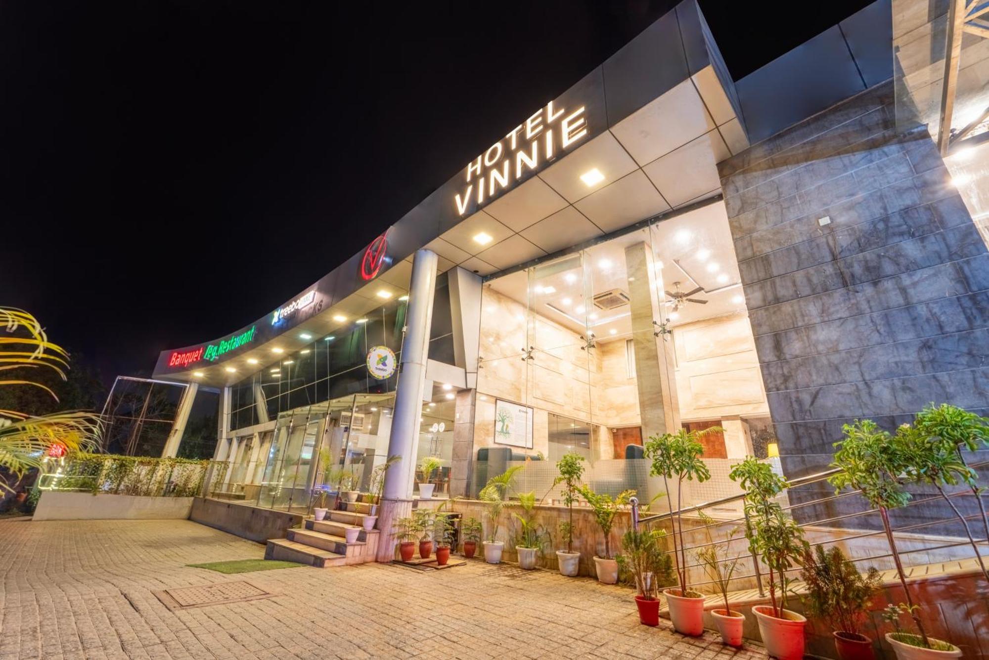 Hotel Treebo Premium Vinnie 4*