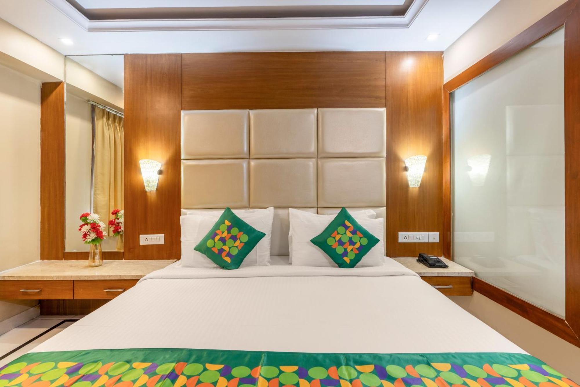 Treebo Premium Vinnie Hotel